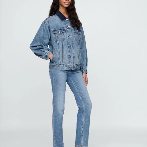 GAP x DÔEN Oversized Icon Denim Jacket - Picture 5 of 6